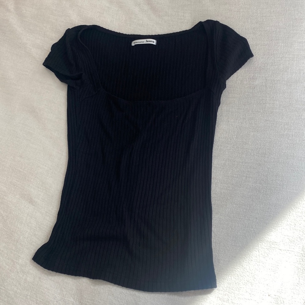 Reformation short sleeve top